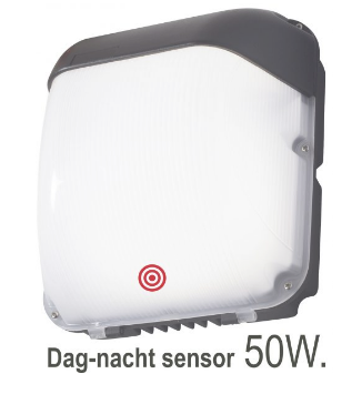 Gevellamp vierkant met dag/nacht sensor