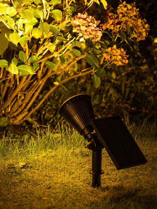 Sfeerfoto Iplux solar tuinspot 240