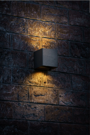 LightPro 230 volt tuinverlichting Ixion small wandlamp sfeer 3
