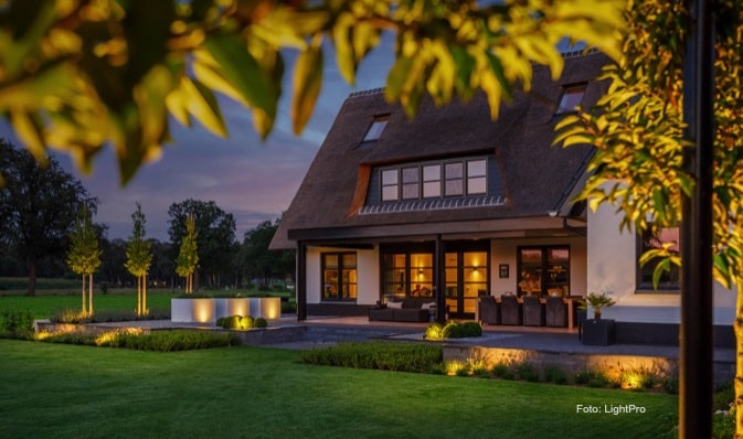 fraai plaatje van 12 volt buitenverlichting